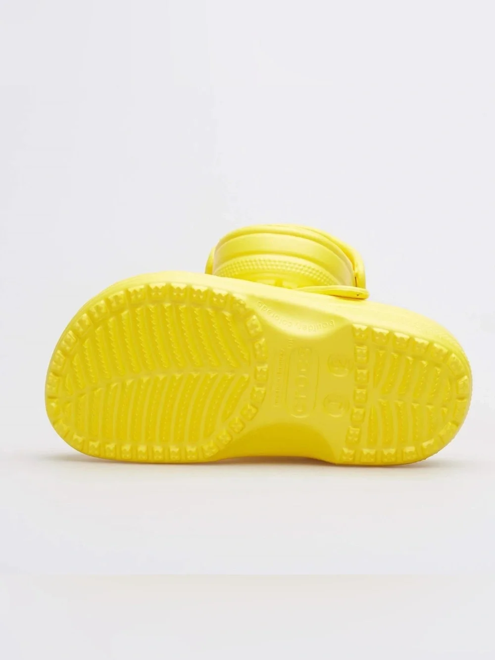 Crocs Kids Classic Clog Lemon Lightweight Heel Strap Shoe Size C7 Water-Friendly